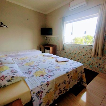 Pouso Oliveira Suites Сан-Жуан-Батиста-ду-Глория Экстерьер фото